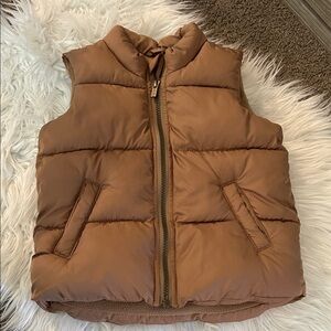 Old Navy Toddler Puffer Vest in Tan